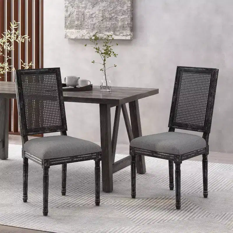 Christopher Knight Home Brownell Sedie da pranzo in legno e vimini imbottite in tessuto in stile country francese (set di 2)
