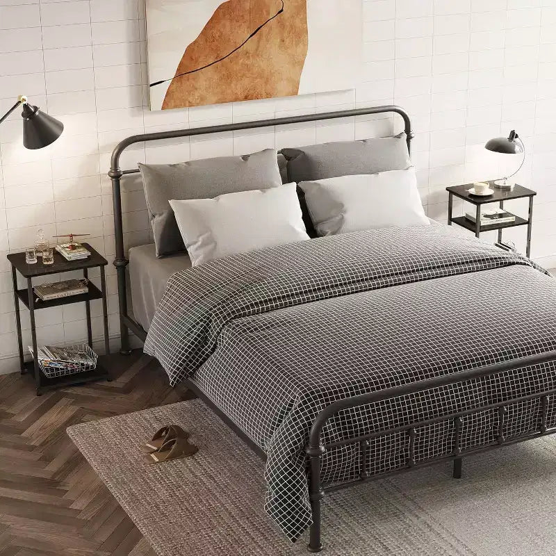 DEXYLLO Set di 2 tavolini laterali, tavolino piccolo, comodino regolabile a 3 ripiani con robusto telaio in metallo, comodino alto per camera da letto, soggiorno
