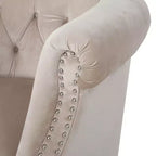 GDFStudio Justus Poltrona Club Rivestita con Bottoni in Stile Contemporaneo