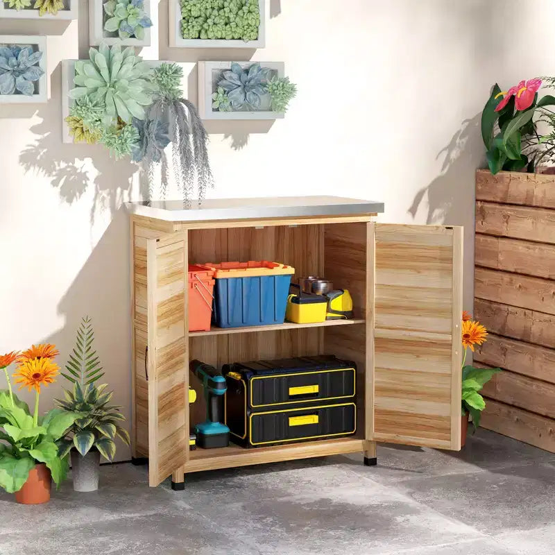 Outsunny Mobiletto Contenitore in Legno, Stazione di Preparazione Esterna con Piano in Metallo e Ripiano, Mobile Contenitore da Patio con Doppie Ante