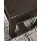 Signature Design by Ashley Breckington Tavolo consolle - Tavolino da divano moderno con ripiani regolabili, Marrone scuro