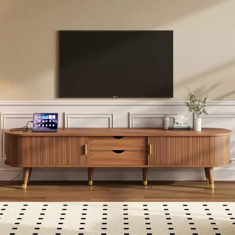 Set Mobile TV e Tavolino da Caffè ModernLuxe con Stazione di Ricarica, Consolle Multimediale Ovale con Anta Scorrevole per TV fino a 80 Pollici, Tavolino Centrale Mid-Century Farmhouse