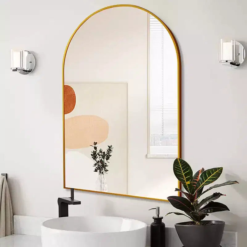 Specchio da parete ad arco dorato per bagno con cornice in metallo