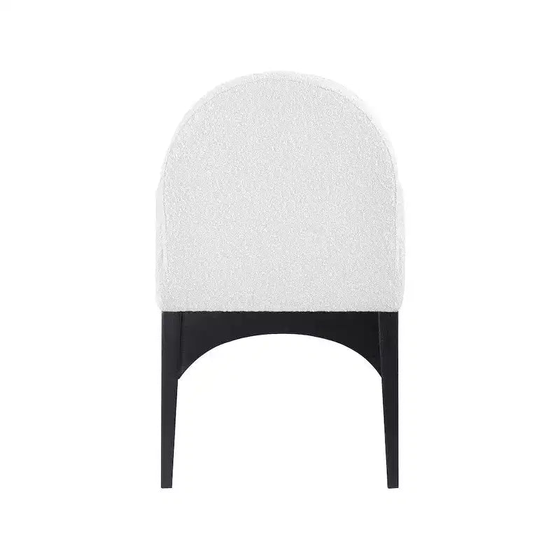 Meridian Furniture, Sedia da pranzo Waldorf in tessuto Bouclé