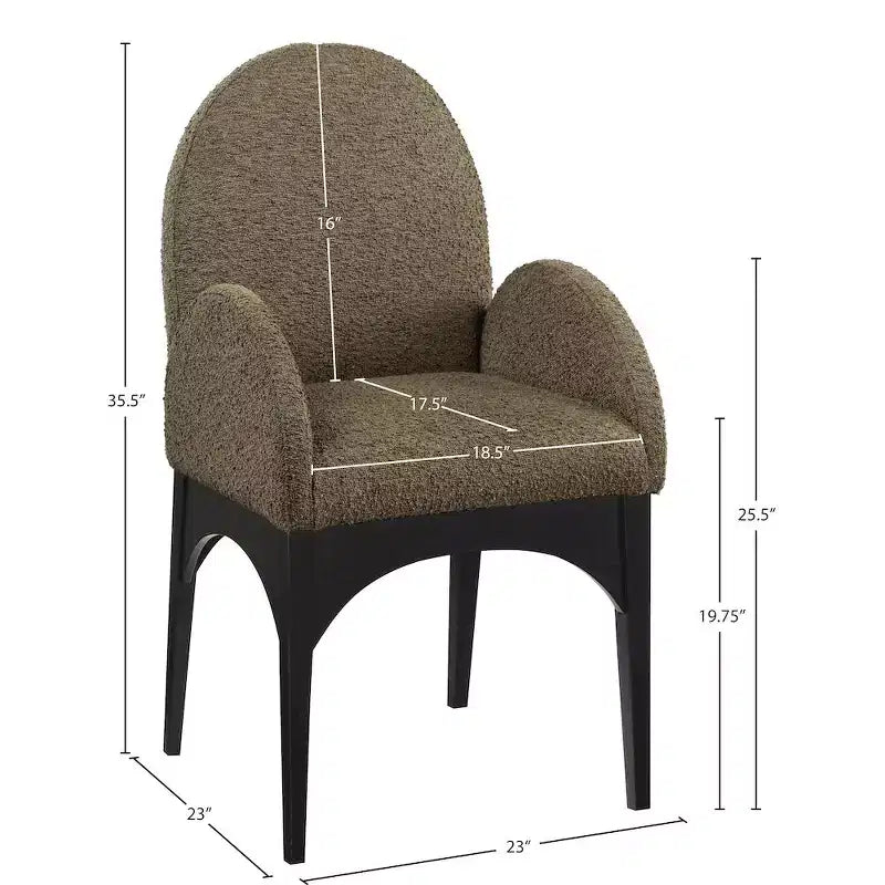 Meridian Furniture, Sedia da pranzo Waldorf in tessuto Bouclé