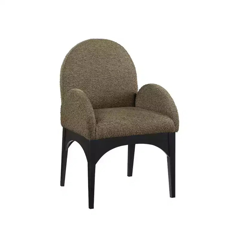 Meridian Furniture, Sedia da pranzo Waldorf in tessuto Bouclé