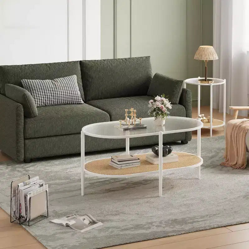 Tavolino da Caffè in Rattan da 37 pollici, Tavolino Centrale Ovale a 2 Livelli in Legno con Piano in Vetro Temperato, Tavolino da Cocktail per Soggiorno Camera da Letto Ufficio