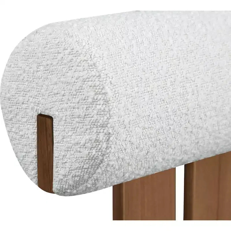 Meridian Furniture, Sedia da Pranzo Dario in Tessuto Bouclé Crema, Set da 2