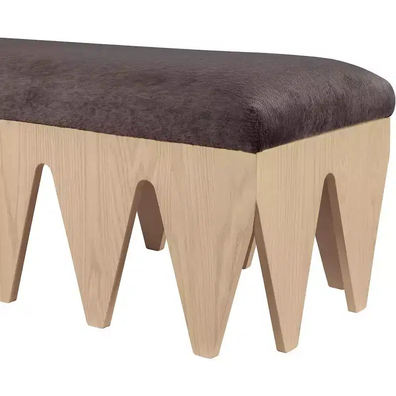Meridian Furniture, Panca in velluto e pelliccia Altair