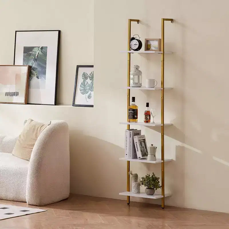 VEVOR Scaffale a Scala, Libreria a 5 Ripiani 39,6x30 cm, Scaffale a Scala Aperto a Parete con Telaio in Metallo, Porta Oggetti, Oro Bianco