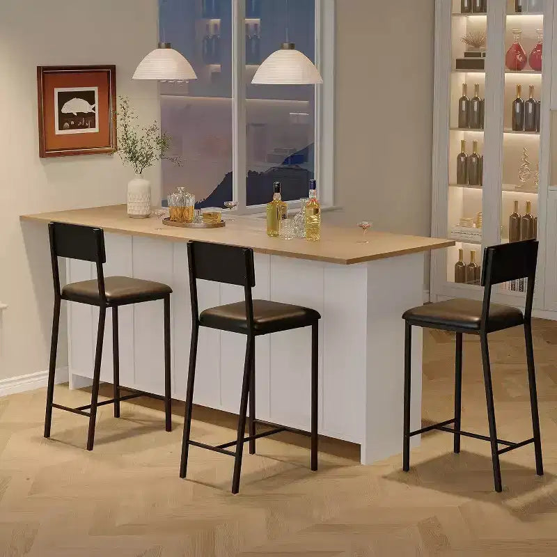 Set di sedie da pranzo Acekool in pelle PU nera, sedie da cucina moderne imbottite da 66 cm con gambe in metallo per appartamento con spazi ridotti