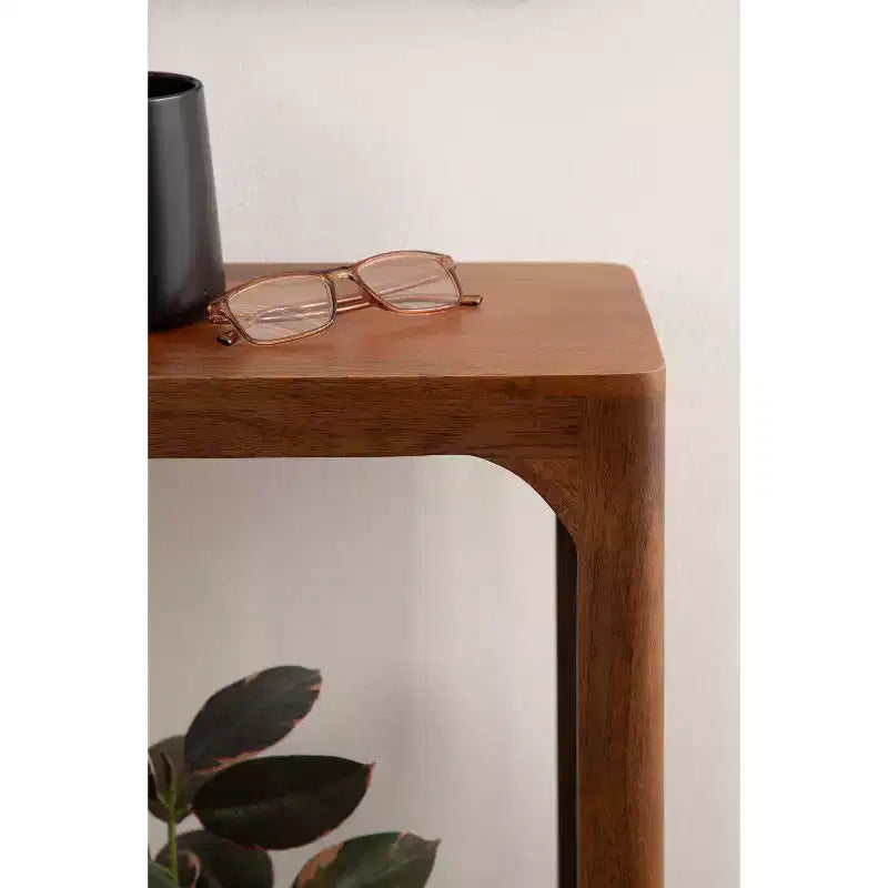 Tavolino sottile in legno Dahl Kate e Laurel