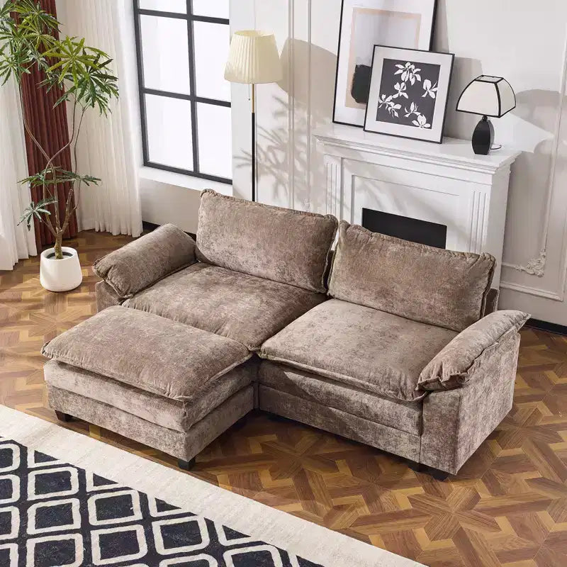 Karl Home | Divano 305 cm L a due strati con bracciolo imbottito e cuscini in ciniglia nera con pouf