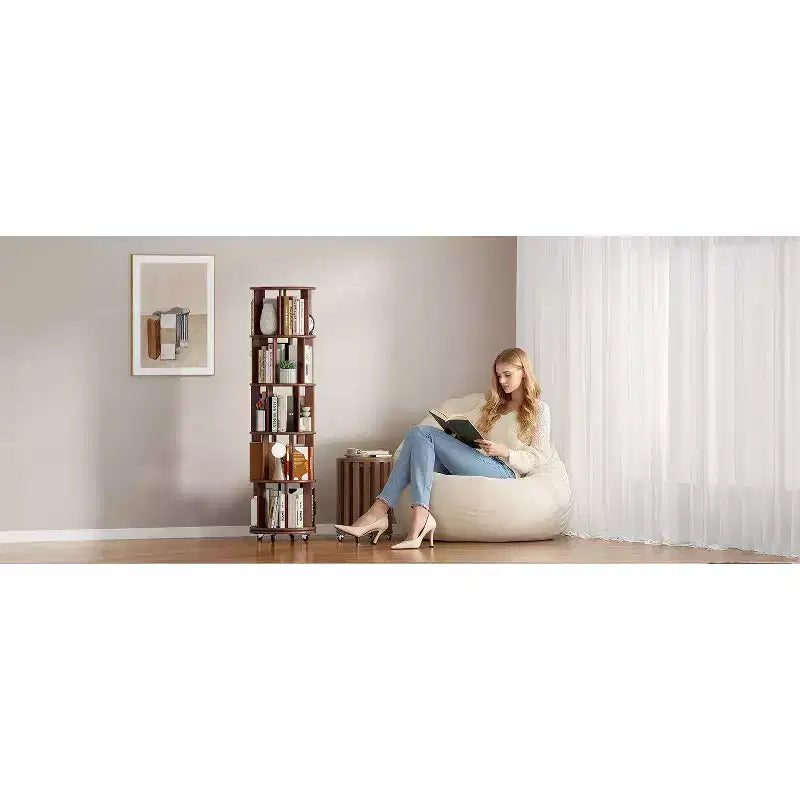 Scaffale Girevole Okak 360 con Ruote, Libreria Sottile in Legno Massiccio a 5 Livelli, Vetrina per Soggiorno, Ufficio, Camera da Letto, Noce