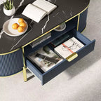 Tavolino da caffè moderno scanalato, tavolino ovale da 48 pollici con cassetti, piano in finto marmo, finiture in metallo, tavolino da centro in rovere naturale per soggiorno