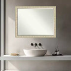 Specchio da parete per bagno Amanti Art Lila, con cornice in legno smussata da mezzo pollice