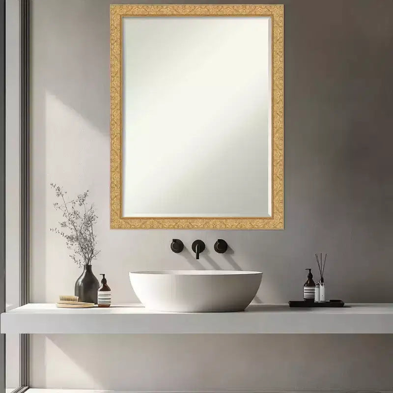 Specchio da parete per bagno Amanti Art Lila, con cornice in legno smussata da mezzo pollice