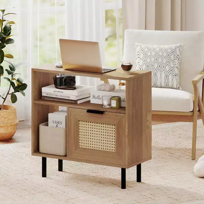 Costway Comodino Bohemien in Rattan, Tavolino con Ripiano Contenitore e Gambe in Metallo