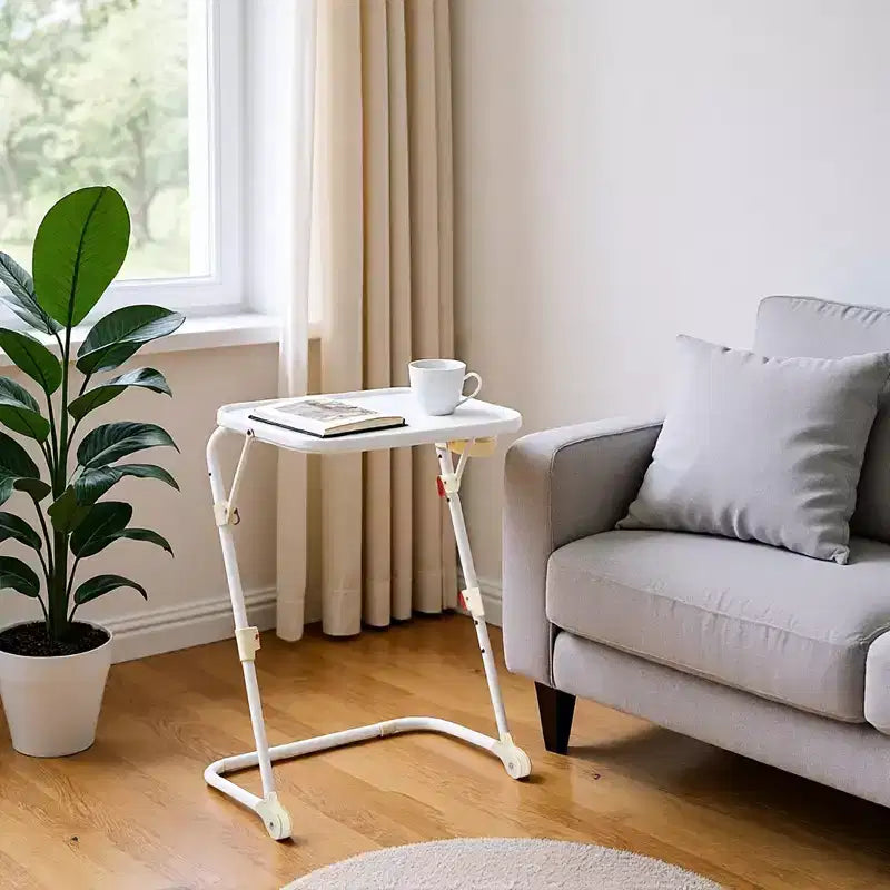 FurnitureR Vassoio TV Pieghevole Regolabile con 4 altezze e 3 angoli di inclinazione, tavolino pieghevole per cena, laptop, snack, con portabicchieri per divano, 2 pezzi, Bianco