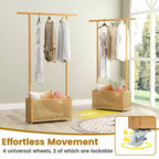 Costway Appendiabiti in Bambù con Cesto Portaoggetti in Rattan e Ruote, Appendiabiti Mobile Marrone/Beige