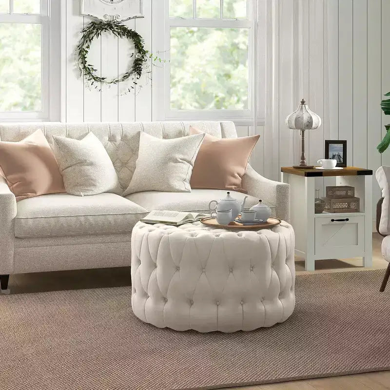 Tavolino rotondo ottomano con rivestimento effetto velluto, design capitonné e seduta imbottita