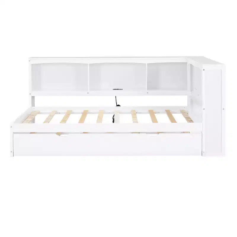 Divano letto singolo in legno con letto estraibile e armadietto, struttura letto a terra con mensole a libreria a L e porte USB per la camera da letto