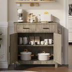 Una credenza da cucina in stile rustico moderno con due cassetti e due ante per riporre gli oggetti; può anche fungere da mobile bar indipendente.