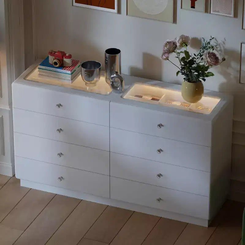 Cassettiera Famapy a 8 cassetti, piano in vetro temperato, 2 cassetti espositivi con 9 scomparti, Led a 3 colori, pomelli in cristallo, mobiletto portaoggetti per camera da letto/cabina armadio