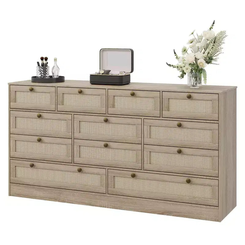 GustoWave Cassettiera in Legno Massello con 12 Cassetti in Rattan, Comò da Fattoria a 61 cassetti per Camera da Letto, Anti-ribaltamento Pesante