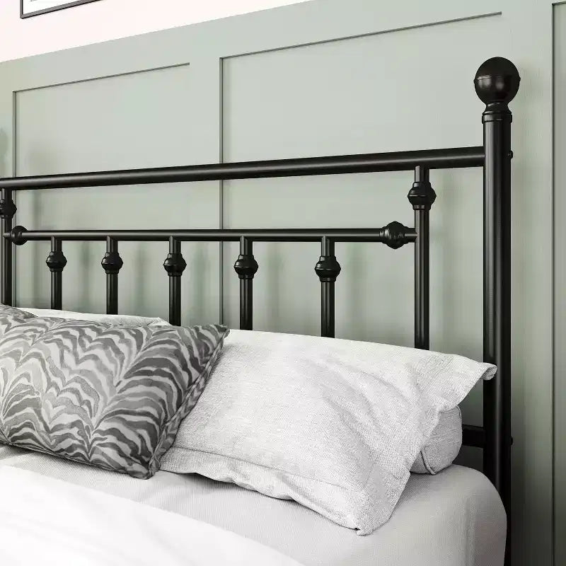 Elegante Struttura Letto Matrimoniale in Metallo da 14 Pollici con Testiera e Pediera Vintage, Nessun Box Spring, Contenitore Sottoletto, Silenzioso e Facile da Montare