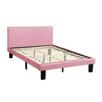 Letto matrimoniale Royal Hampton in legno con rivestimento in similpelle, rosa