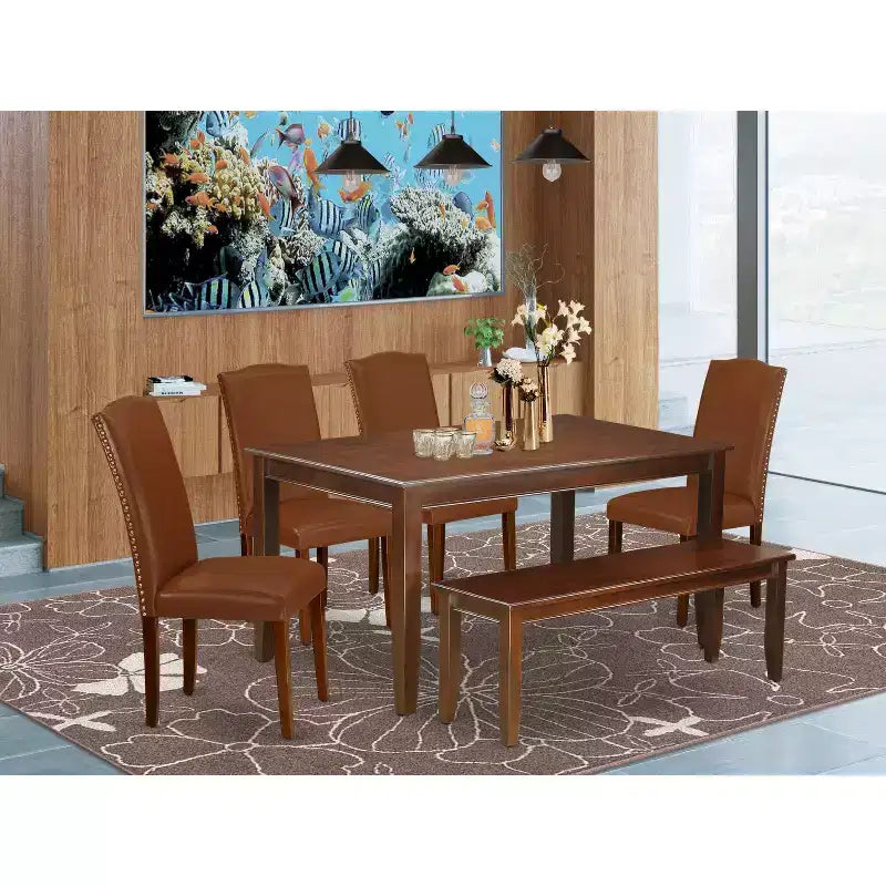 Tavolo da pranzo HomeStock 6 pezzi rettangolare in legno massello con finitura mogano, con 1 panca e 4 sedie con schienale a doghe