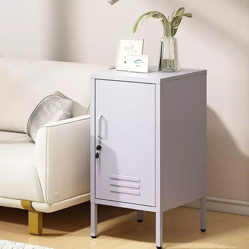Tavolino Comodino in Metallo con Ante, Tavolino Laterale Moderno Minimalista con 2 Ripiani Regolabili, Design Antiribaltamento, Armadietto Multiuso per Soggiorno Camera da Letto