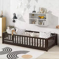 TUYOHW Letto a Pavimento per Bambini, Misura Matrimoniale, in Legno Moderno Stile Montessori, con Spondine di Sicurezza e Porta, per Camera da Letto