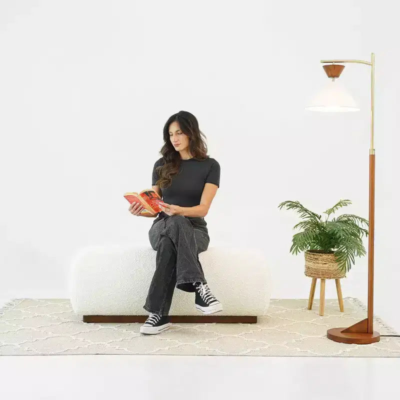 Panca ottomana bouclé soffice TUYOHW 47.2 dal design estetico, panca ottomana accentata moderna di metà secolo per soggiorno, panca ottomana da fondo letto, avorio