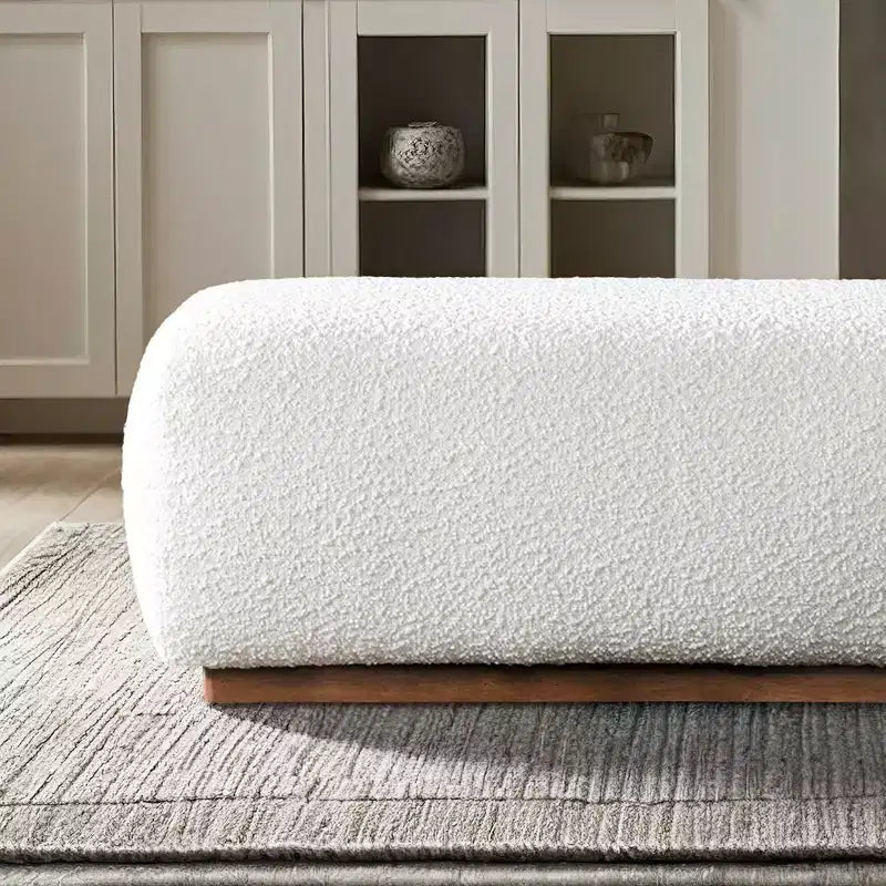 Panca ottomana bouclé soffice TUYOHW 47.2 dal design estetico, panca ottomana accentata moderna di metà secolo per soggiorno, panca ottomana da fondo letto, avorio