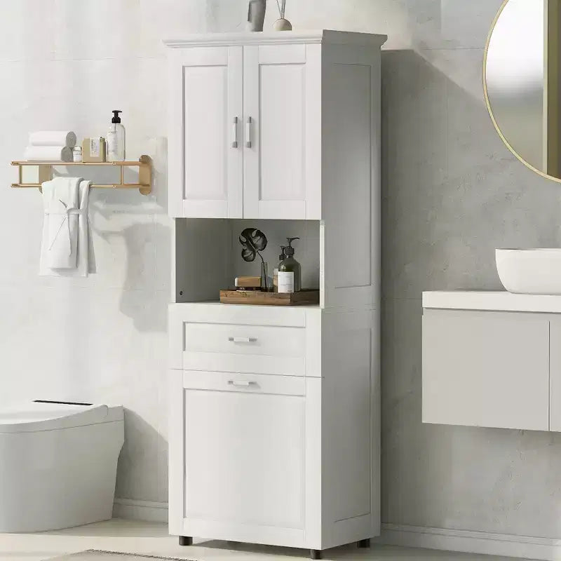 GDFStudio Nolan Armadietto verticale moderno in legno per bagno con cesto portabiancheria a scomparsa, mobiletto a doppia anta, ripiani superiori e cassetto