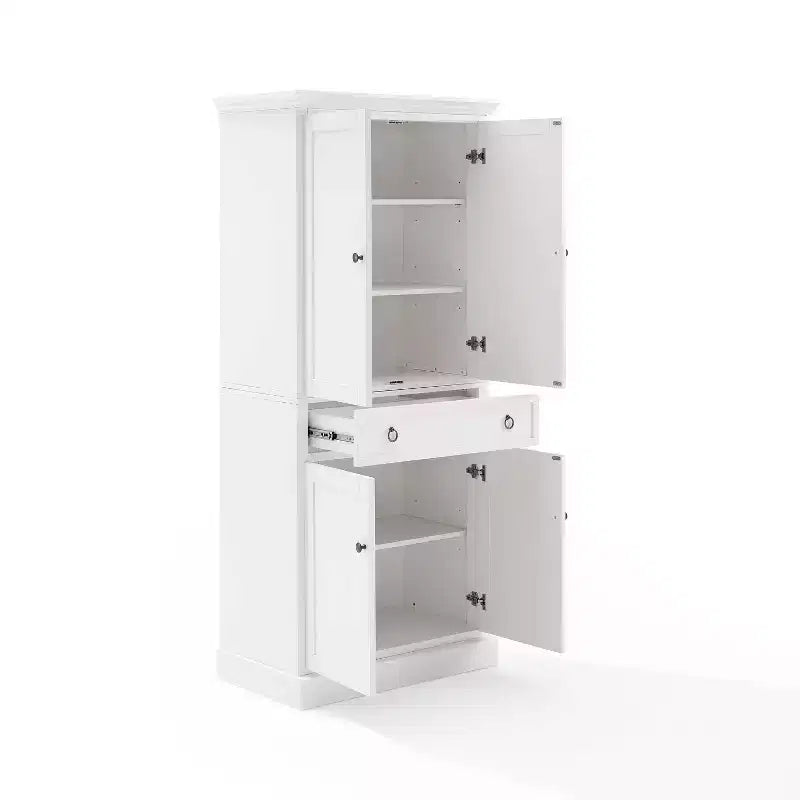 Winston Storage Pantry White - Crosley: Credenza alta a due ante, 5 ripiani, stile tradizionale
