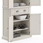 Nantucket Pantry Bianco Sporco - Homestyles: Mobile da cucina costiero nautico, Struttura in legno massello, Ripiani regolabili, Altezza 72"