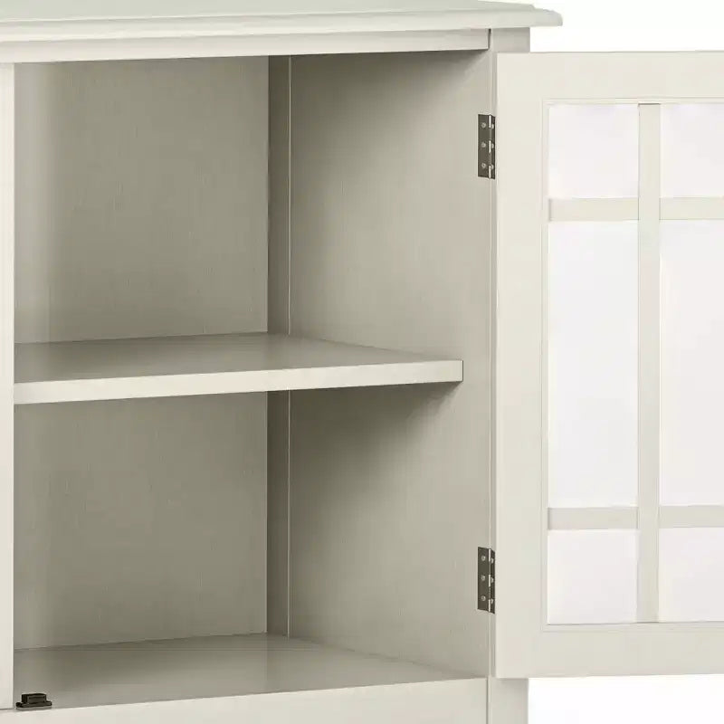Mobile Basso Contenitore Hampshire Bianco Antico - WyndenHall: Stile Tradizionale, Ripiani Regolabili, Ante in Vetro