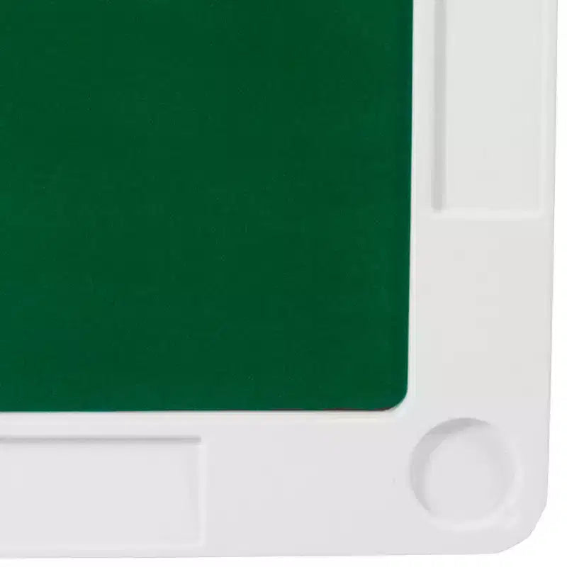 Tavolo da gioco pieghevole quadrato bianco Emma and Oliver Tannin 34.5 per 4 giocatori con superficie da gioco in feltro verde e portabicchieri