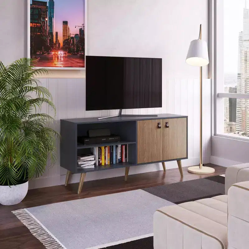 Mobile TV Manhattan Comfort in similpelle color ambra con maniglie per TV fino a 50 pollici