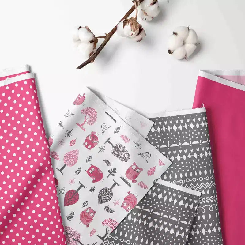 Bacati - Cesto portabiancheria con struttura in legno per bambine, motivo: gufi rosa/grigio